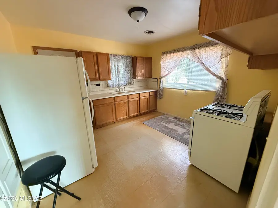 258 W Bonita, Benson, AZ 85602 - #3