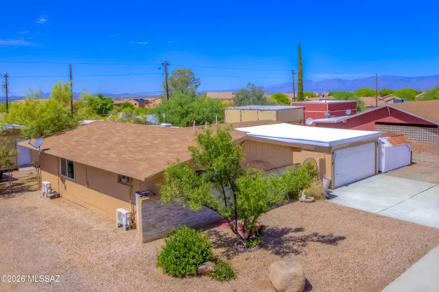 406 S Holcomb, Vail, AZ 85641 - #2