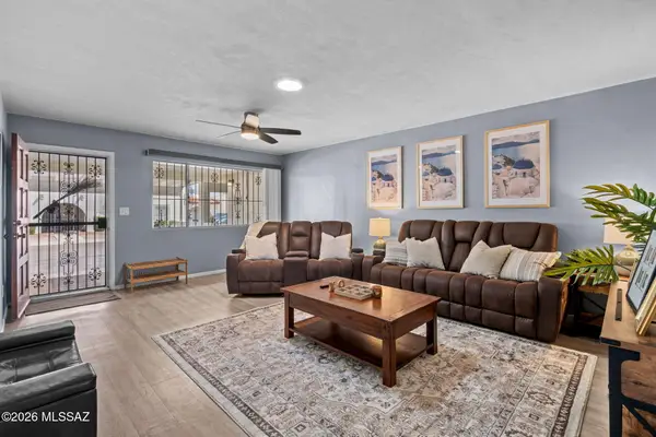 8916 E Palms Park, Tucson, AZ 85715