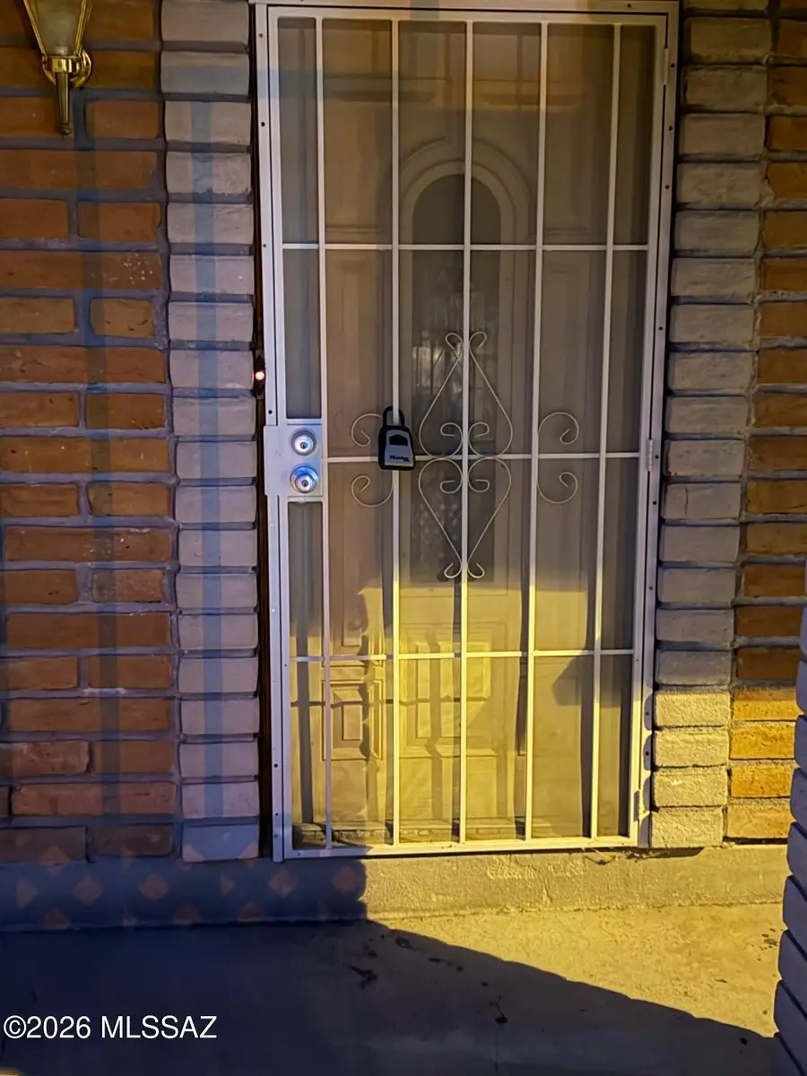 229 E Monterey, Nogales, AZ 85621 - #2