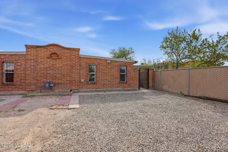 3358 -3356 N Geronimo, Tucson, AZ 85705 - #2