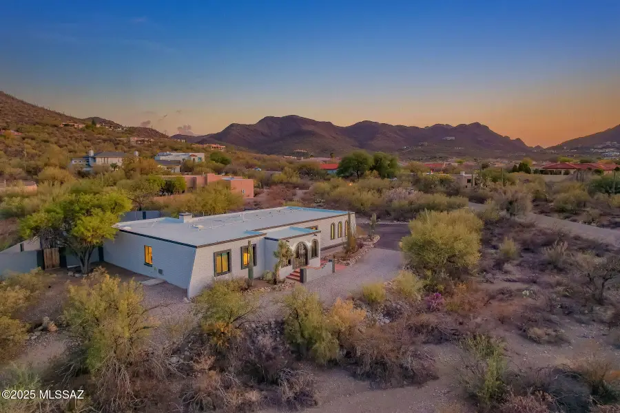 940 N Smoketree, Tucson, AZ 85745 - #2
