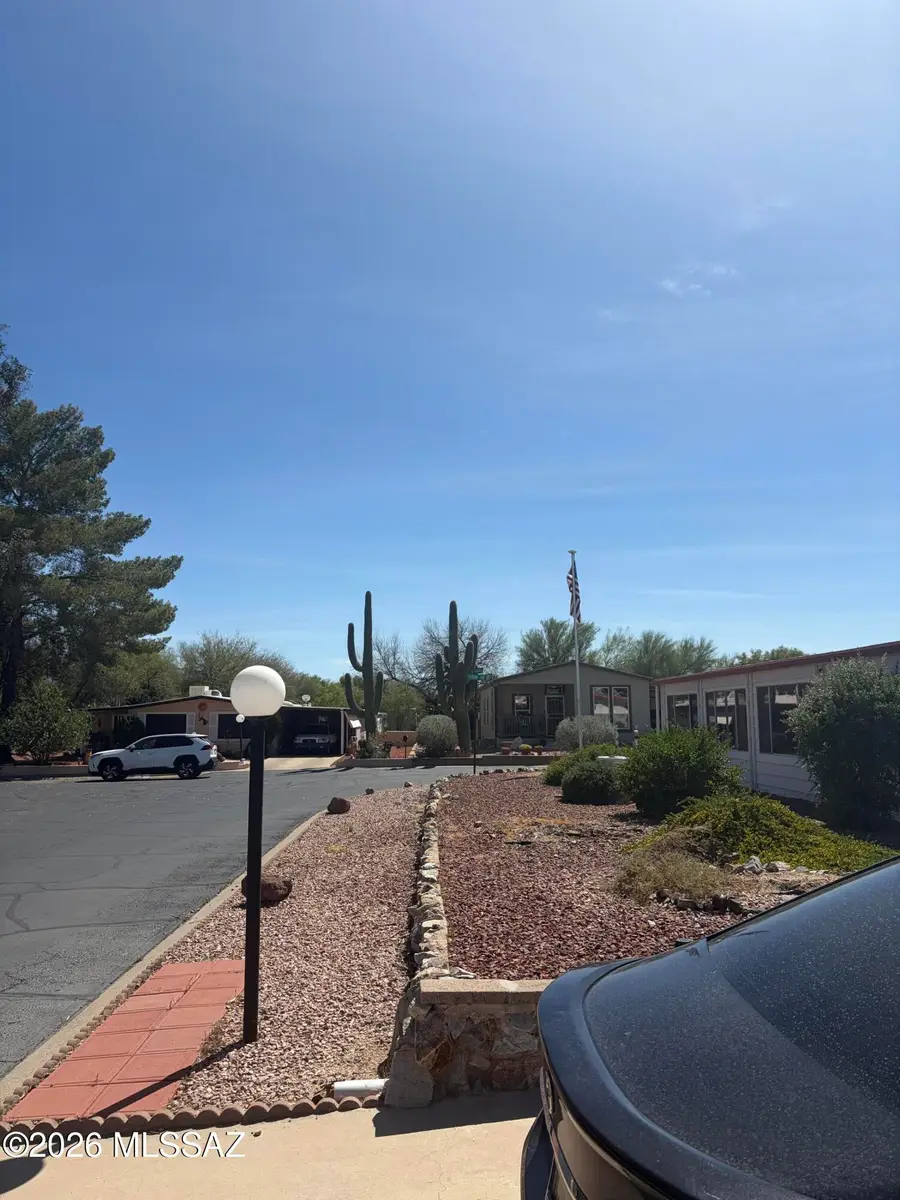 6 W La Pinon, Green Valley, AZ 85614 - #2