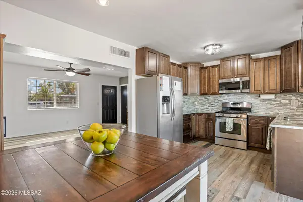 7621 N Shirley, Tucson, AZ 85741