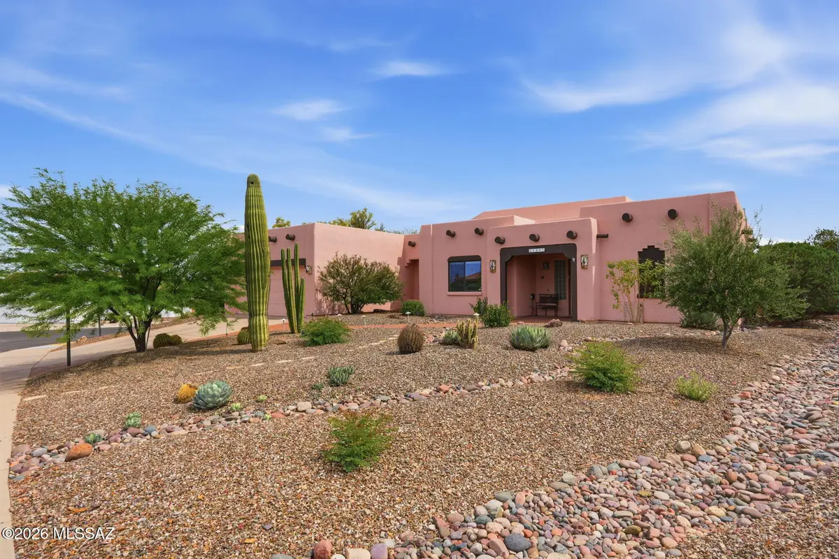 1097 W Corte Del Pintor, Green Valley, AZ 85614 - #1