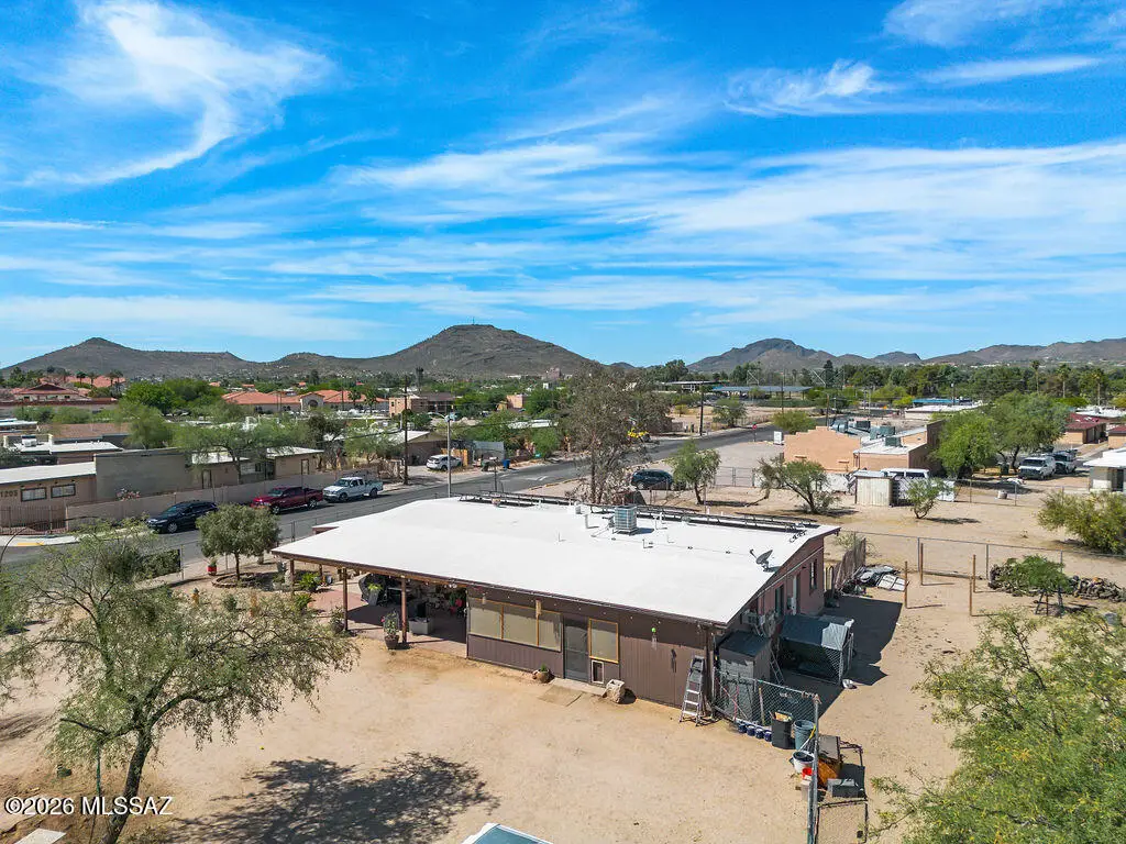 1202 W Riverview, Tucson, AZ 85745 - #1