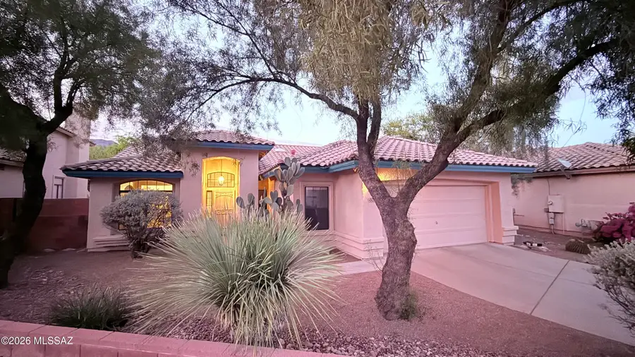 5585 N Moccasin, Tucson, AZ 85750 - #3
