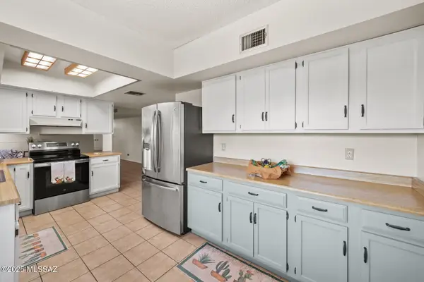 3841 N Four Winds, Tucson, AZ 85750