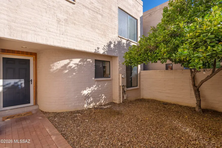 2817 E Sierra Vista Road, Tucson, AZ 85716 - #2