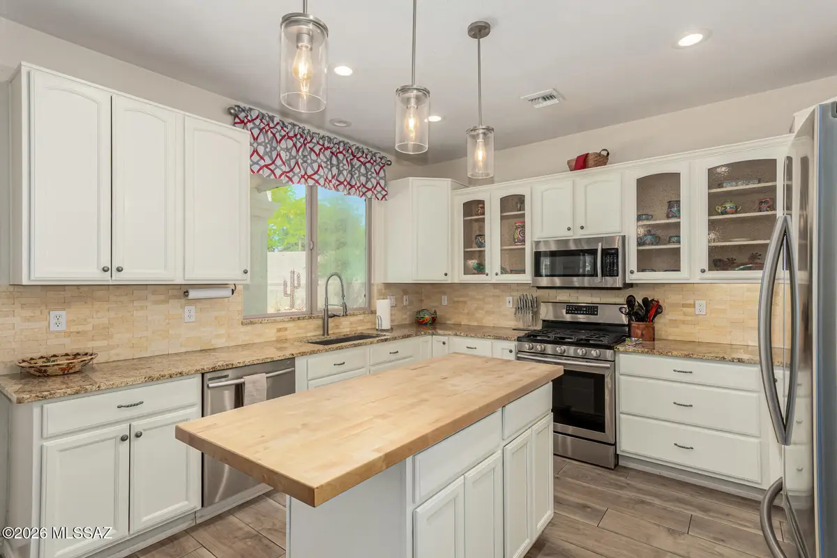 1382 W Sundial, Oro Valley, AZ 85737 - #1