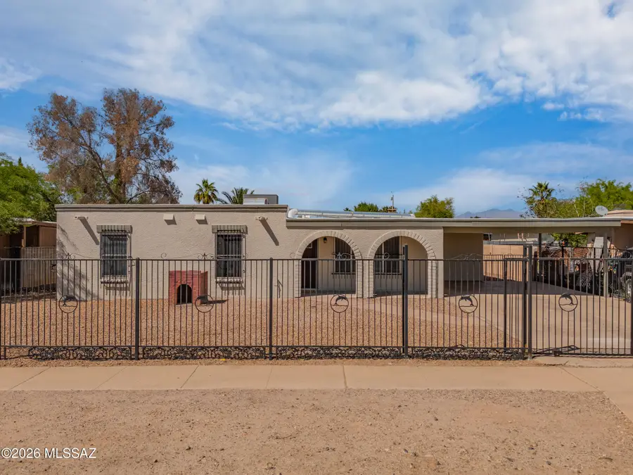 230 W Bilby, Tucson, AZ 85706 - #2