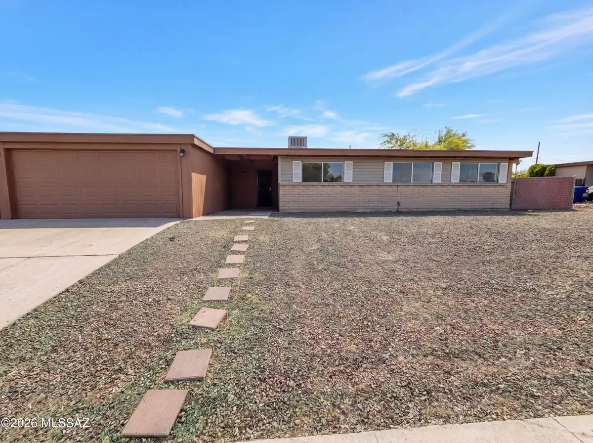 8421 E Balfour, Tucson, AZ 85710 - #1