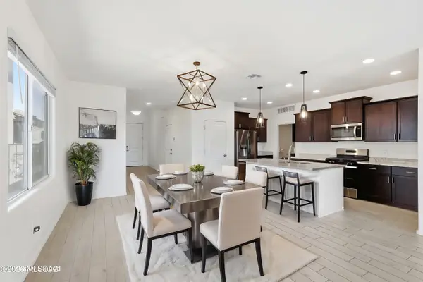 947 S Paseo Las Vigas, Sahuarita, AZ 85629