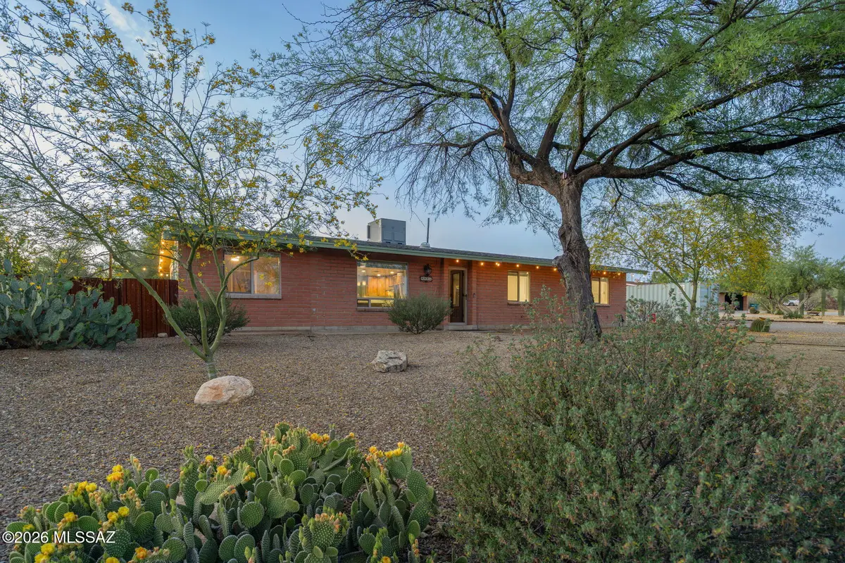 9981 N Calle Solano, Tucson, AZ 85737 - #1