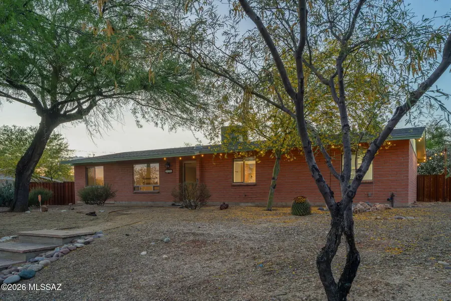 9981 N Calle Solano, Tucson, AZ 85737 - #3