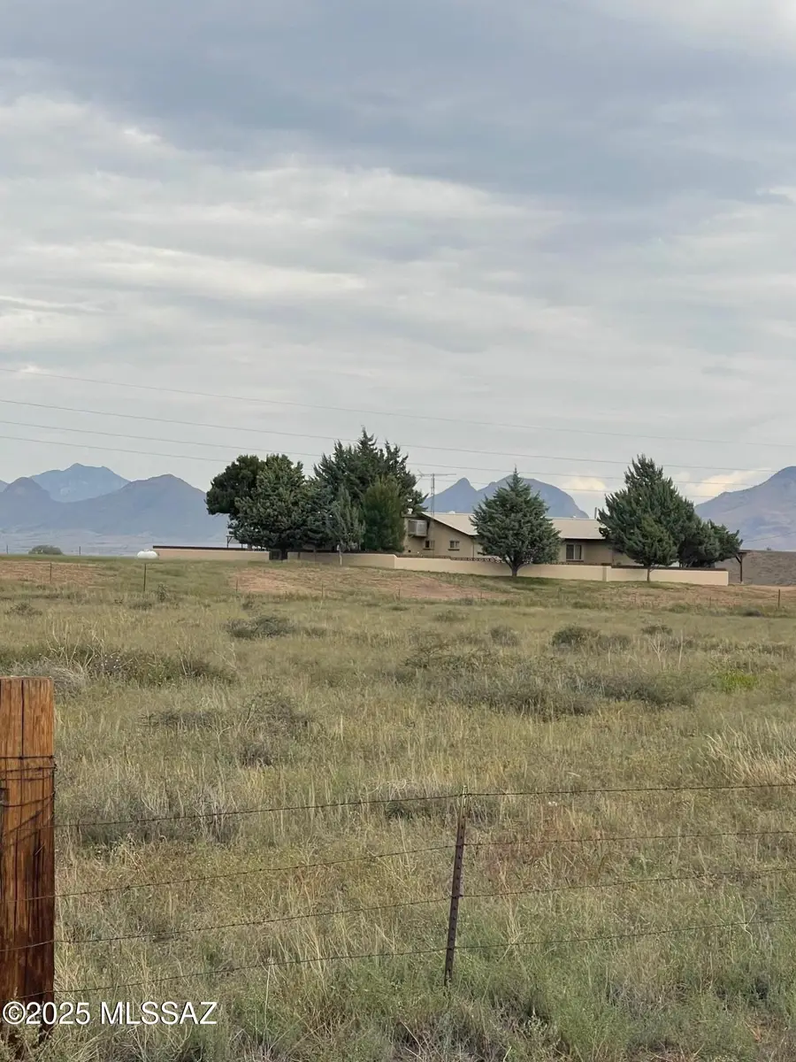 98 Longview Loop, Elgin, AZ 85611 - #3