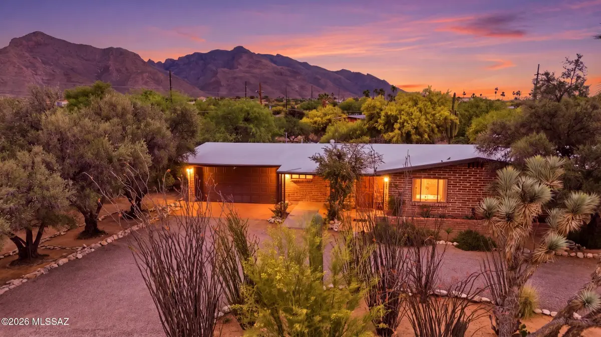 7130 N Va Assisi, Tucson, AZ 85704 - #1