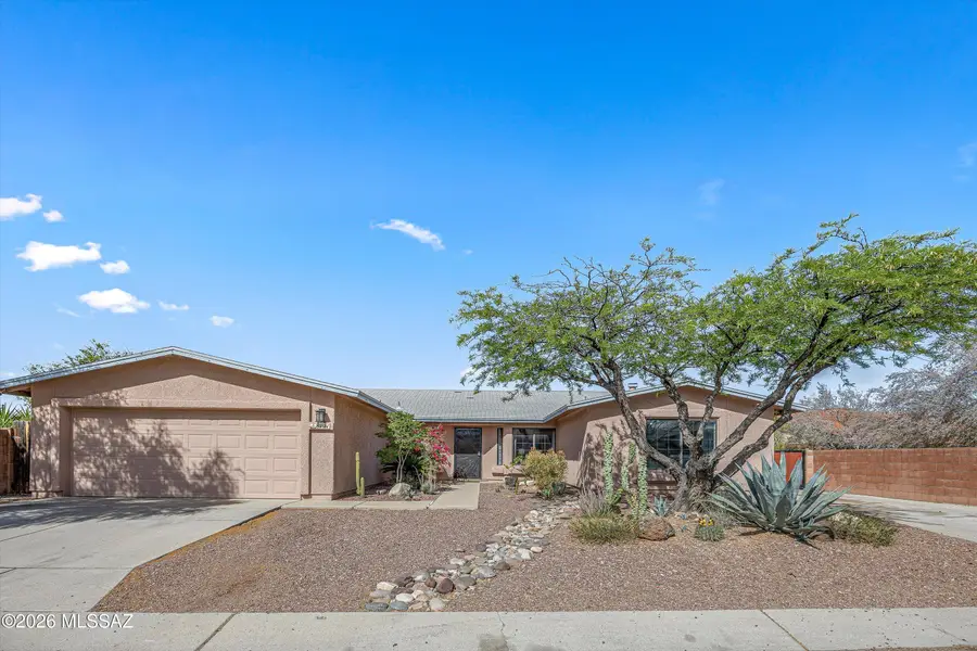 8721 N Chinaberry, Tucson, AZ 85742 - #2
