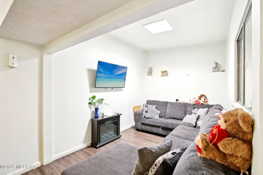 914 W Wedwick, Tucson, AZ 85706 - #3