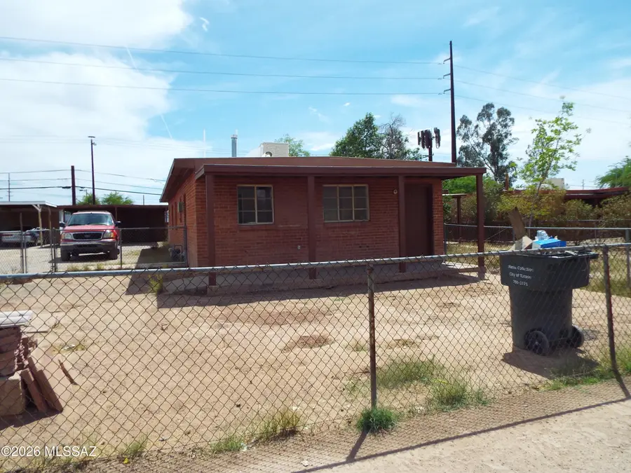 4552 E Douglas, Tucson, AZ 85711 - #2