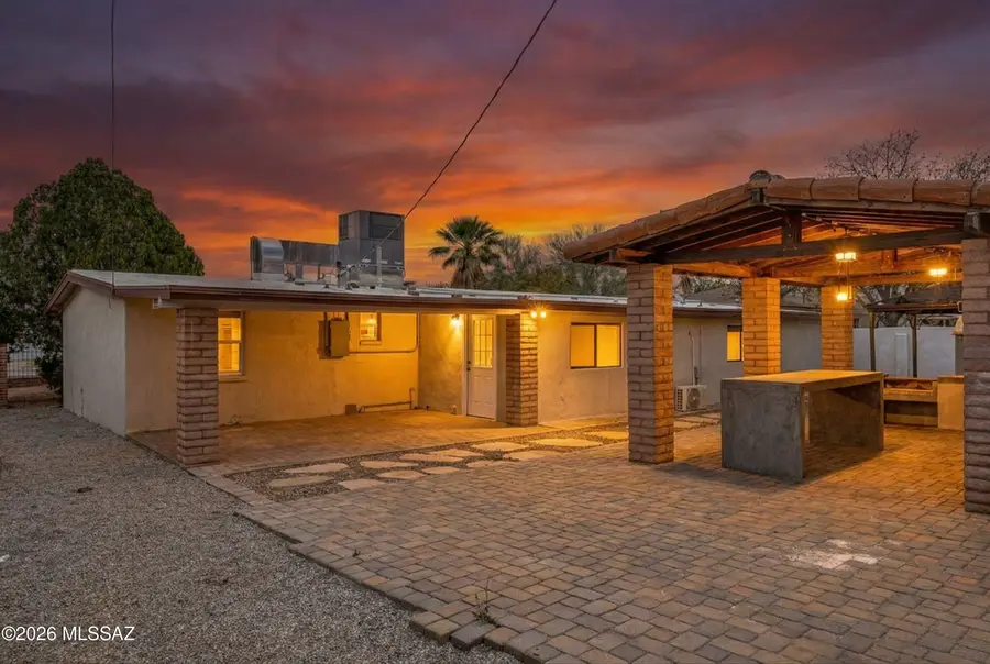5640 E Calle Aurora, Tucson, AZ 85711 - #2