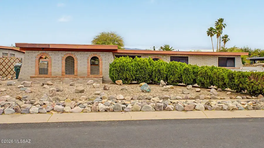 3241 S Hearthstone, Tucson, AZ 85730 - #3