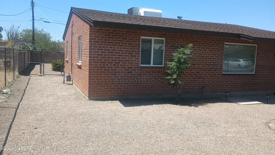 943 N Chrysler, Tucson, AZ 85716 - #2