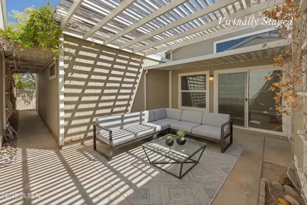 6300 N Willowbrook Dr, Tucson, AZ 85704