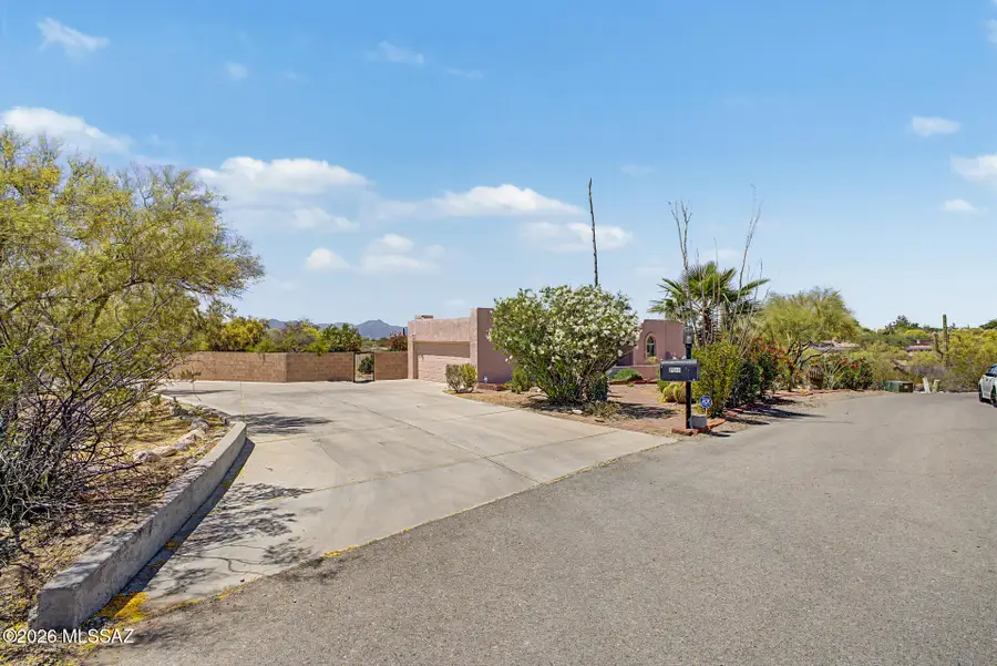 701 E Via Entrada, Tucson, AZ 85718 - #3