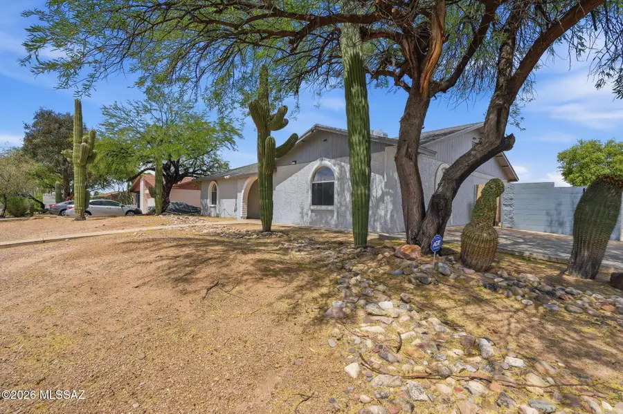 8001 N Firethorn, Tucson, AZ 85741 - #3