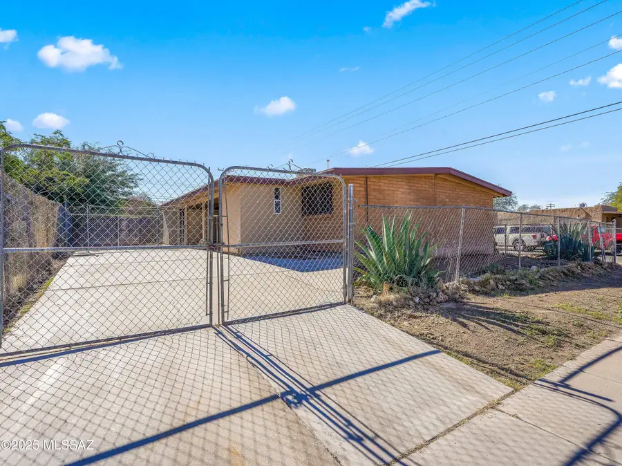 2001 S 3rd, Tucson, AZ 85713 - #3