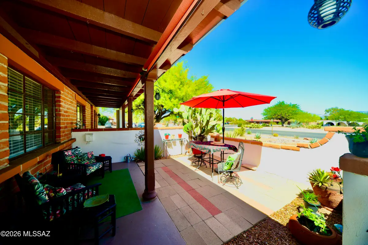 322 S La Caada, Green Valley, AZ 85614 - #1