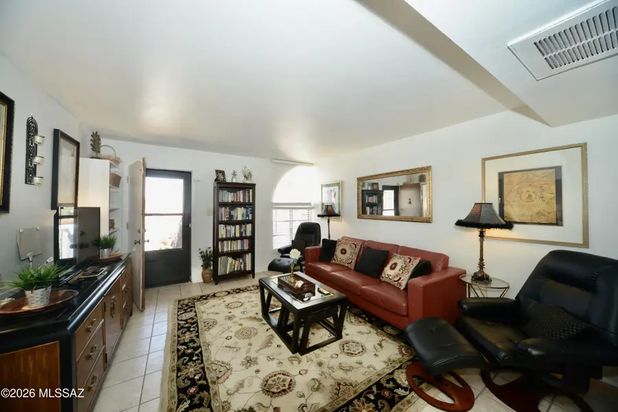 322 S La Caada, Green Valley, AZ 85614 - #2