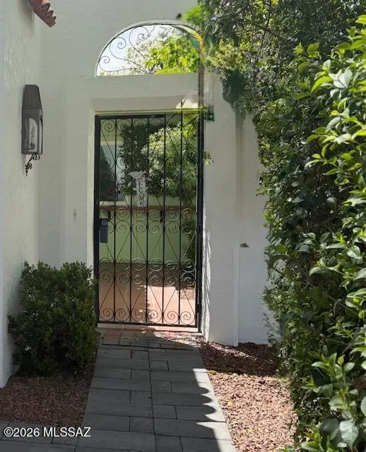 4840 E Fort Lowell, Tucson, AZ 85712