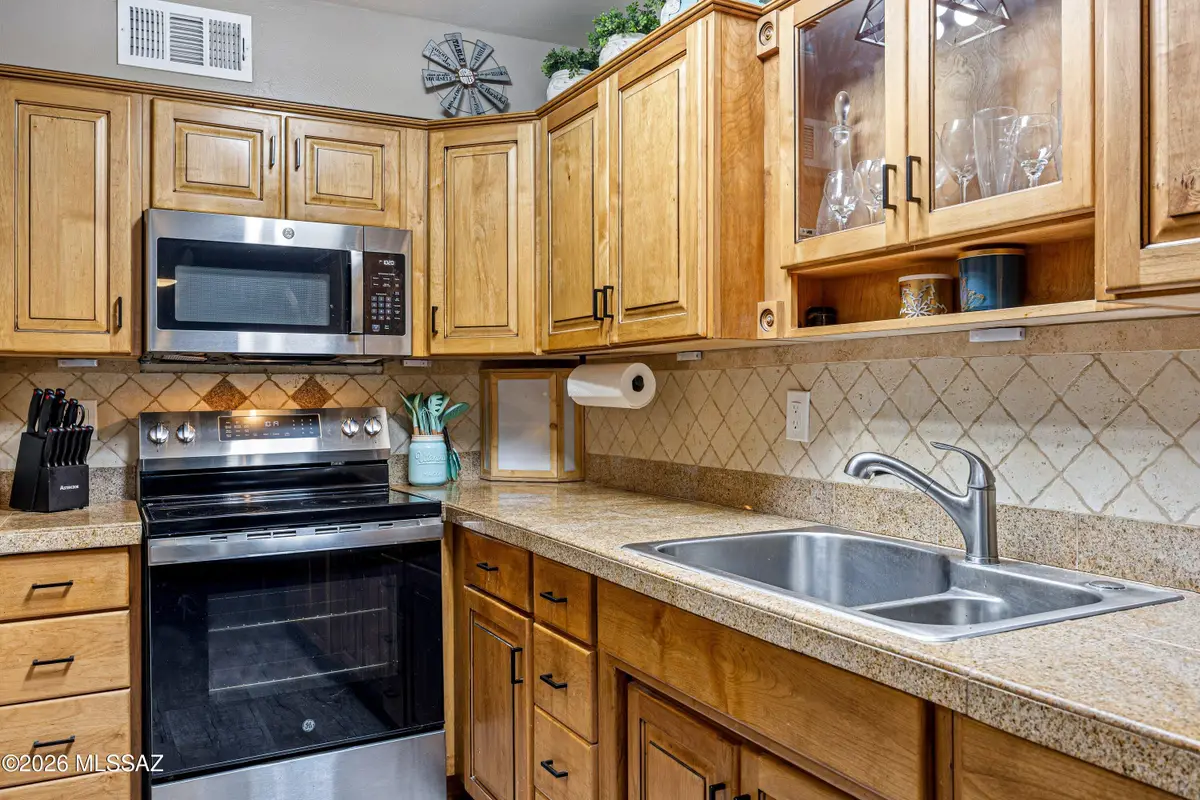 5630 S Holladay, Tucson, AZ 85706 - #1