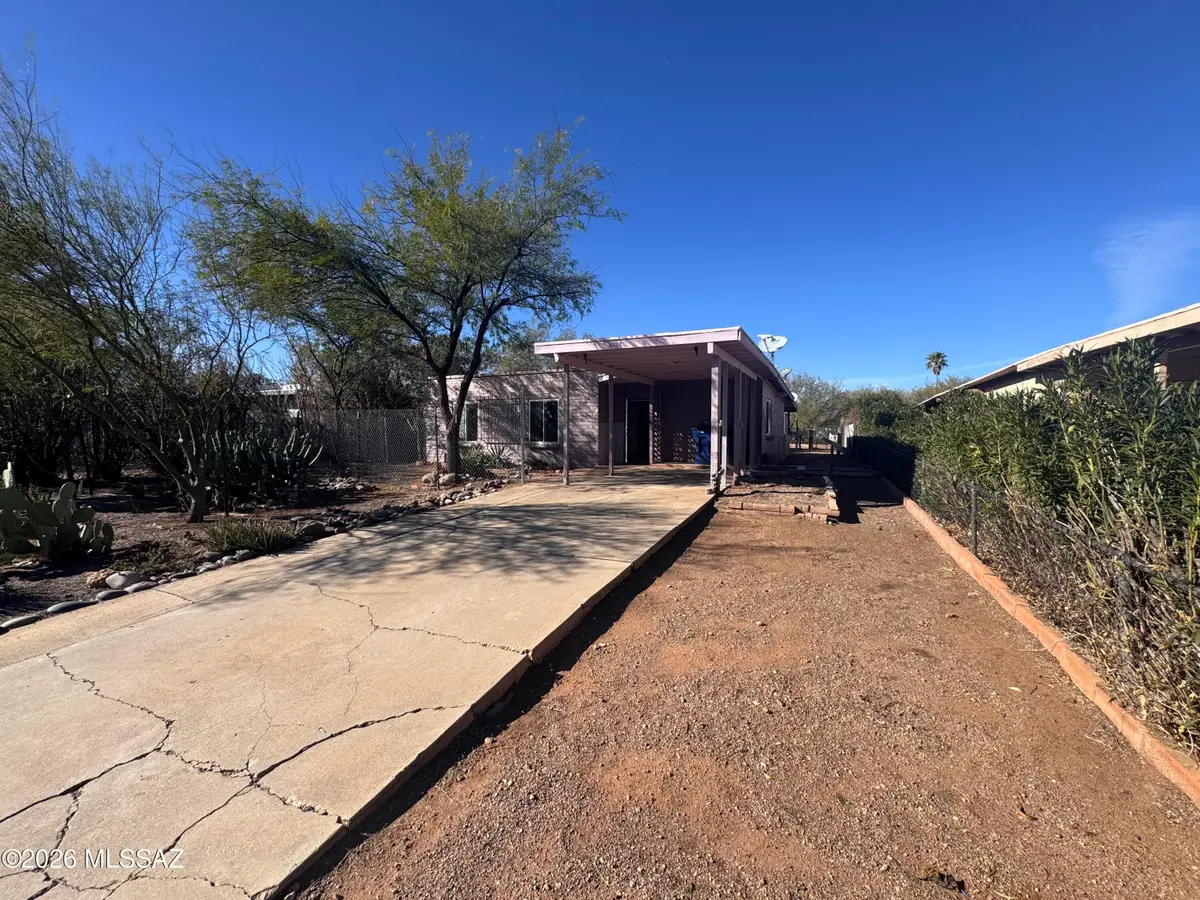 4864 W De La Canoa, Amado, AZ 85645 - #1