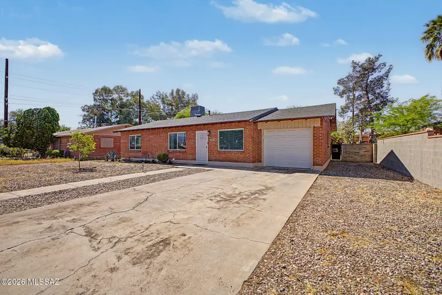 4838 E Helen, Tucson, AZ 85712 - #3