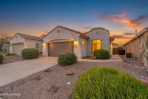 468 W Calle Media Luz, Sahuarita, AZ 85629