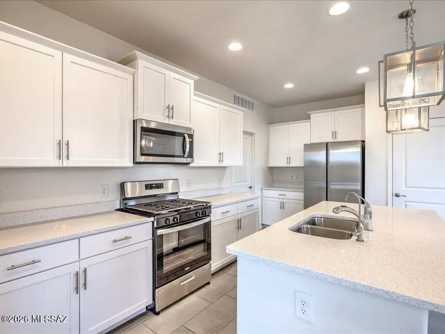 11328 S Weismann, Vail, AZ 85641 - #3