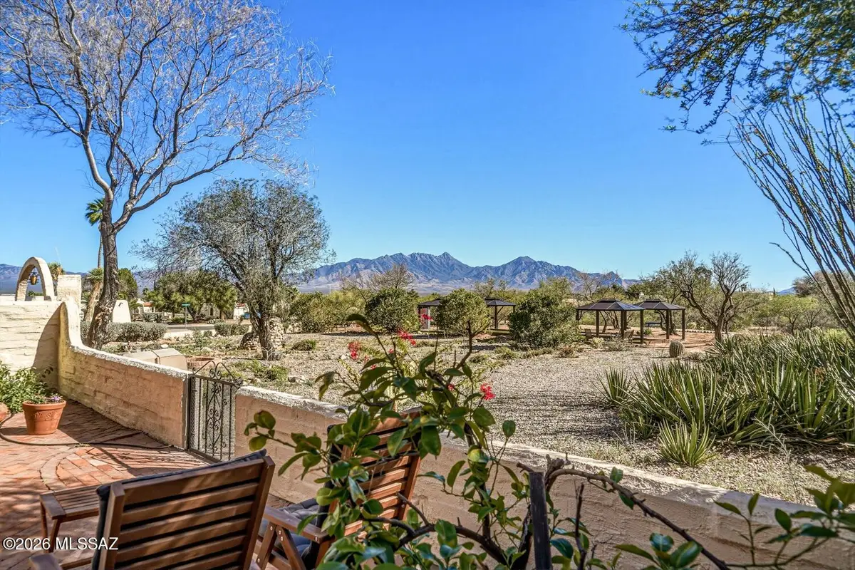 997 W Calle Del Regalo, Green Valley, AZ 85614 - #1