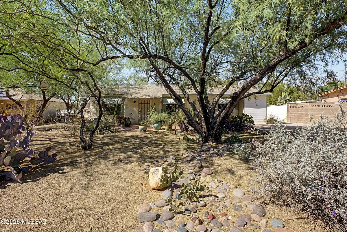 5001 E 18th, Tucson, AZ 85711 - #1
