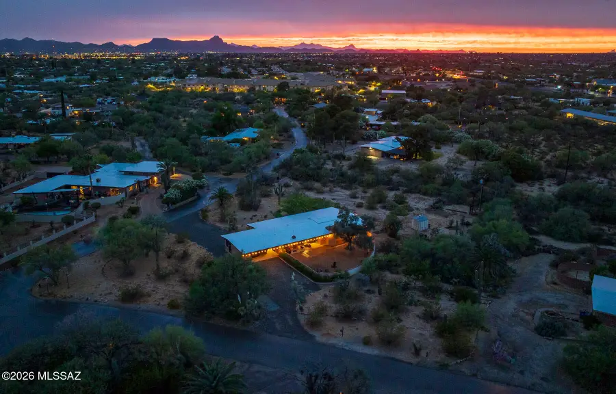 980 W Comobabi, Tucson, AZ 85704 - #2
