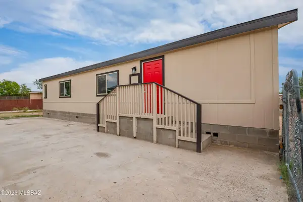 744 W Simmons, Tucson, AZ 85705