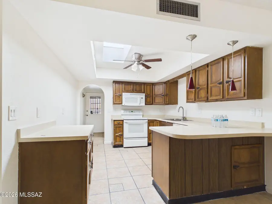 2426 N Shade Tree, Tucson, AZ 85715 - #3