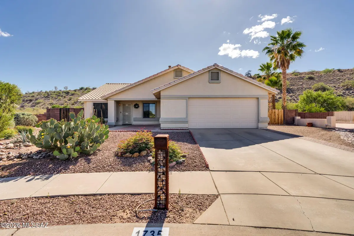 1735 W Avenida De Amelia, Sahuarita, AZ 85629 - #1