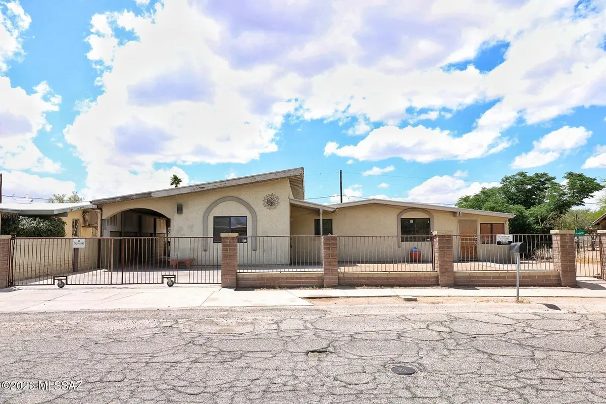 601 N San Jose, Tucson, AZ 85745 - #1