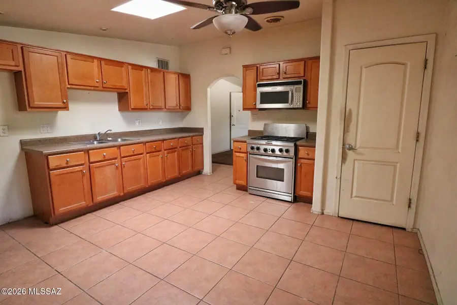601 N San Jose, Tucson, AZ 85745 - #2