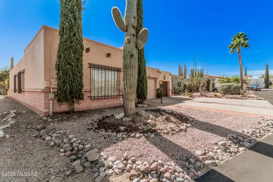 1409 W Calle Mendoza, Green Valley, AZ 85622 - #3