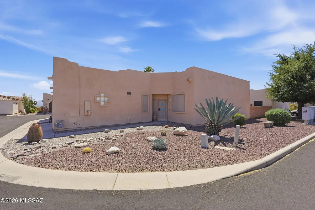 525 W Deerview, Green Valley, AZ 85614 - #1