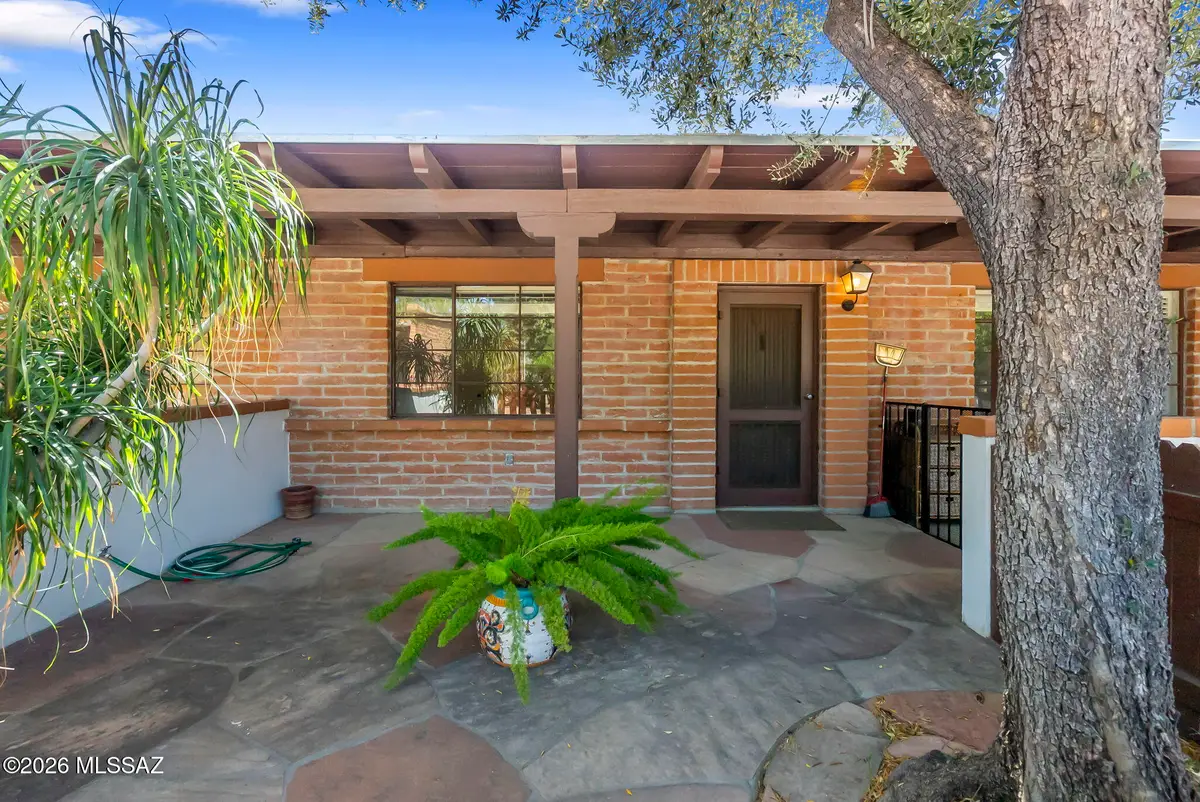 119 S Paseo Tierra, Green Valley, AZ 85614 - #1